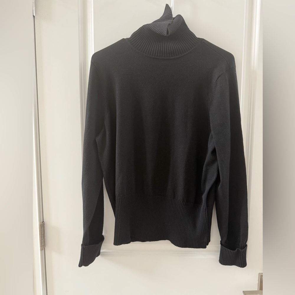 Vintage Vygard Black 58% silk business turtleneck blouse size large